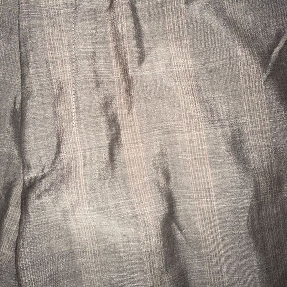 Stunning Hugo Boss Suit made from Mohair Wool - Picture 3 of 8